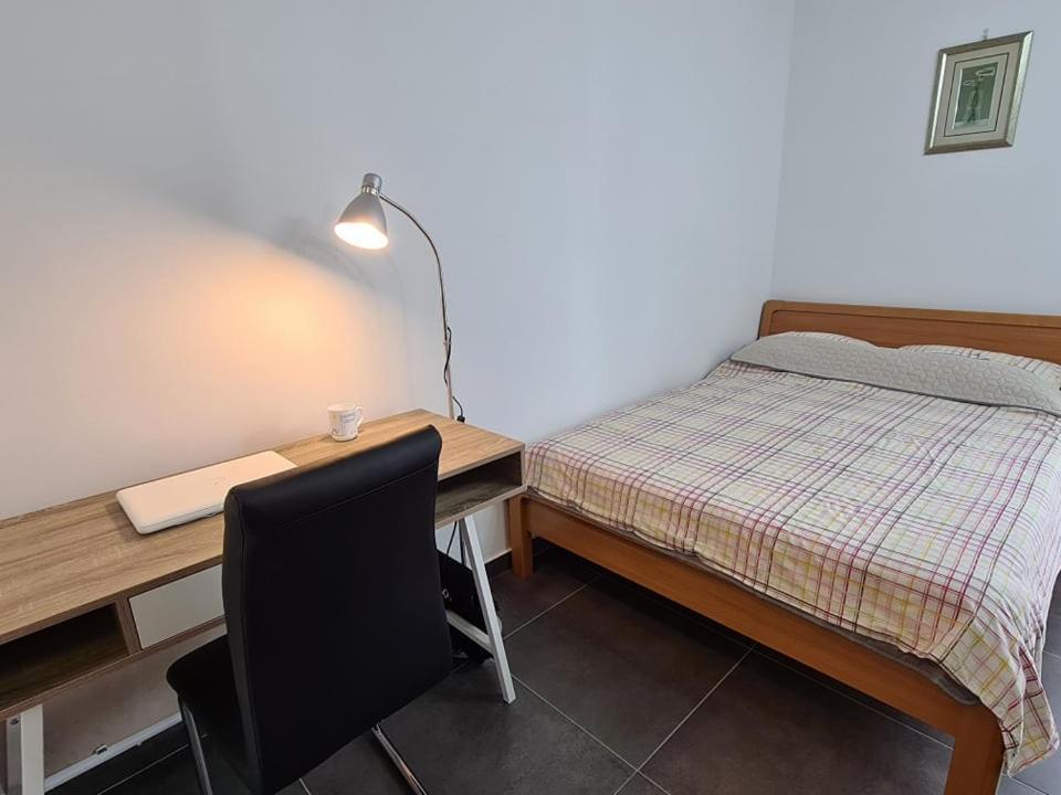 Valkane Beach Studio Apartment พูลา ภายนอก รูปภาพ