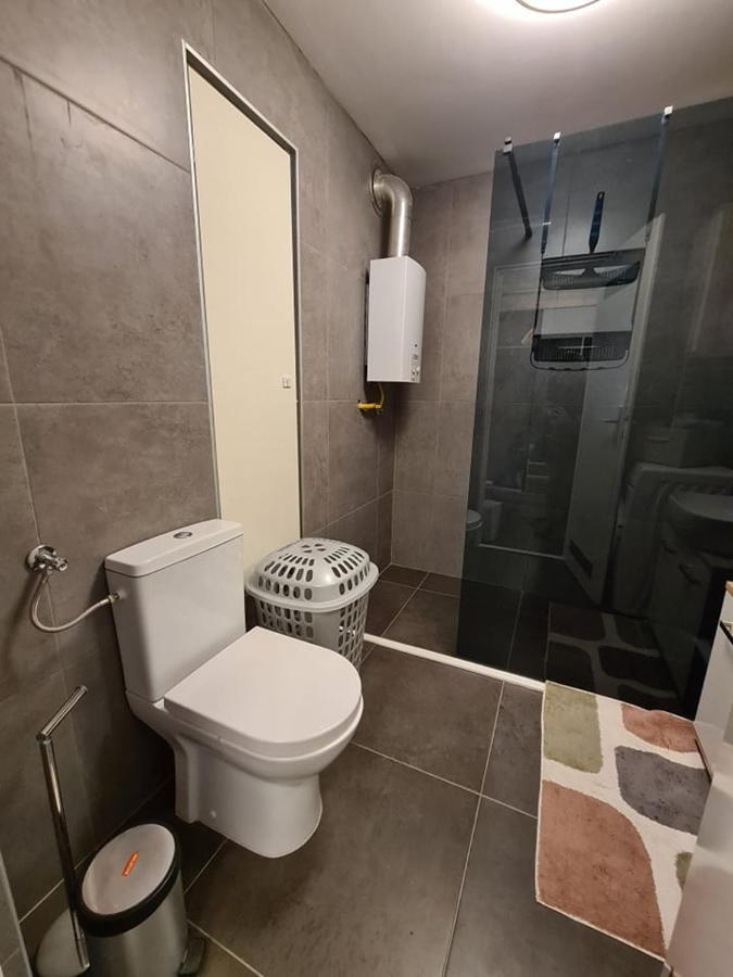 Valkane Beach Studio Apartment พูลา ภายนอก รูปภาพ